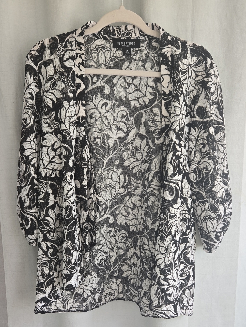 Perceptions NY Black White Floral Lace Open Cardigan Jacket Size 12 EUC